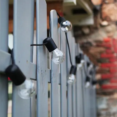 Czar-nów * Czarnow (Kamienna Gora)